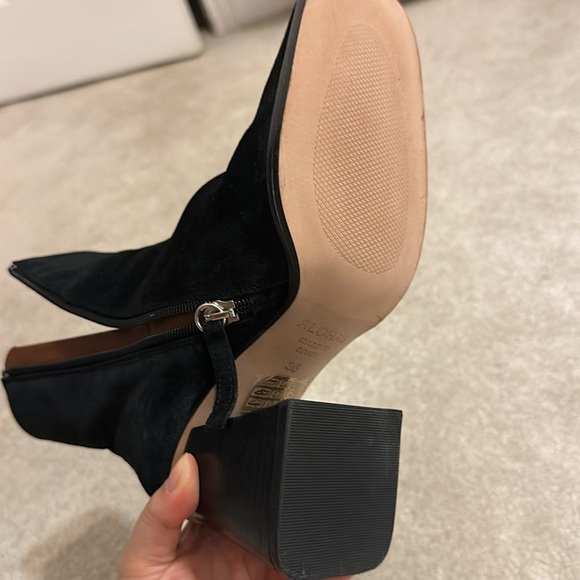 ALOHAS South Suede black ankle booties with block heel size 5 - Picture 11 of 13